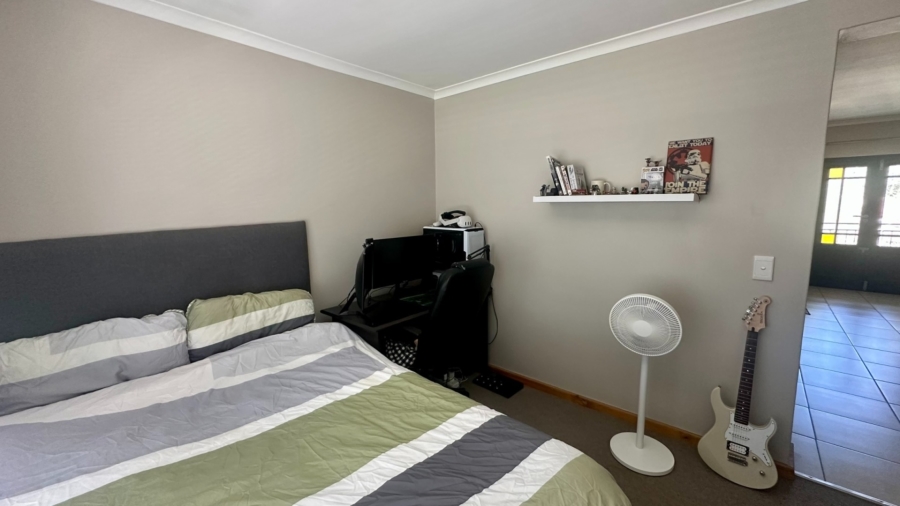 To Let 1 Bedroom Property for Rent in Rondebosch Western Cape